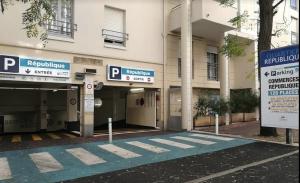 Appartements Spacious Luxury apt, 12 min walk to Croisette beach and Conf Centre : photos des chambres