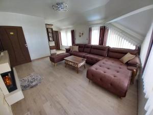 ЕЛЕГАНС къща за гости