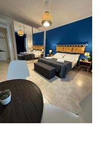 STAZIONE CENTRALE BARI - Deep House