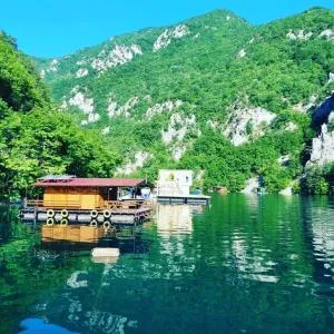 Floating apartmens Perucacki Raj - Osatica