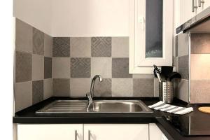 Pame Rentals - Ideal for 2 in Pagrati