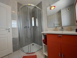 Appartements Au coeur de St Jorioz, spacieux appartement avec terrasse et vue montagne. : photos des chambres