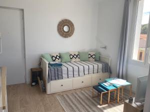 Studio le Monroe les pieds dans leau 10 m de la mer