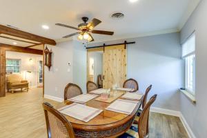 Charming Home w Yard ~ 5 Mi to Clearwater Beach!