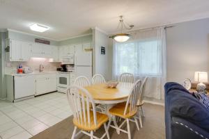 Walk to Pool and Beach Hilton Head Island Condo!