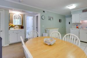 Walk to Pool and Beach Hilton Head Island Condo!