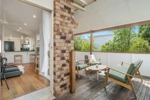 Lennox Beach Oasis 3 Bedrooms in town - Tintenbar