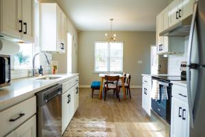 Like New - Bully City - Mid Century Bungalow