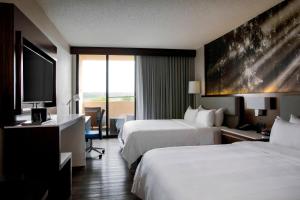 Queen Room with 2 Queen Beds and Balcony or Patio room in Greensboro-High Point Marriott Airport