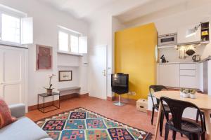 Rome as you feel - Baullari with terrace