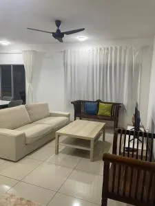 Double AS Homestay - Kampong Jalan Bahru