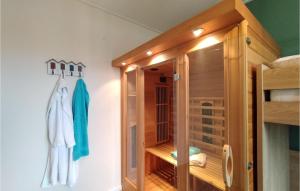 Amazing Home In Stavenisse With Sauna