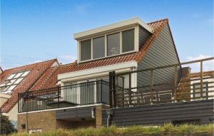 Amazing Home In Stavenisse With Sauna