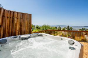 Downtown Contemporary - Full Property