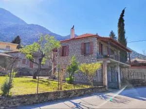 1935 home - Polydrosos