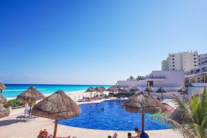 Villa Aurora Beautiful Beachfront Apartment