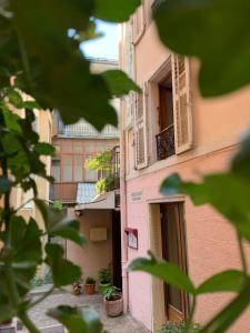 Hotels Initial by balladins, Hotel Restaurant Broisin : photos des chambres