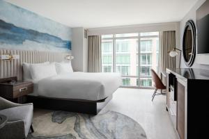 King Room room in Seattle Marriott Waterfront