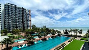OPAHOME@Timurbay Seafront Residence 1BR Studio Hillview and Forestview