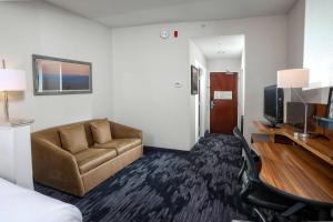 Fairfield Inn & Suites by Marriott Charleston NorthAshley Phosphate