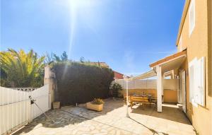 Maisons de vacances 3 Bedroom Gorgeous Home In Portiragnes : photos des chambres