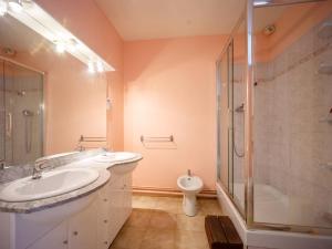Maisons de vacances Maison cosy pour 6 pers a Loudenvielle avec Wifi gratuit, proche lac et Balnea - FR-1-695-28 : photos des chambres