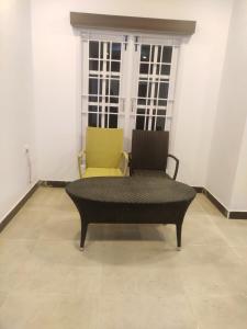 Chill Breeze Castle - 4BHK Villa with Captivating city view & Mountain view, Wifi, Campfire, Homemade Food