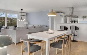 3 Bedroom Cozy Home In Dannemare