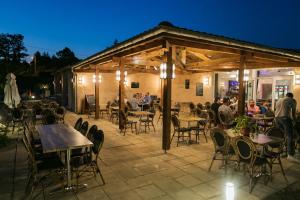 Hotels Le Clos des Bruyeres : photos des chambres