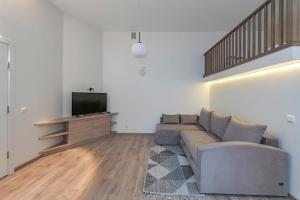 Freedom Avenue Apartment by Polo apartments