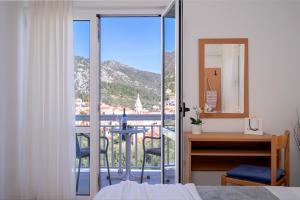 Longin Guesthouse - ZF Hvar