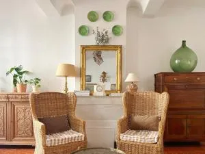 Maison Caryatides - Cotignac