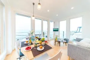 Komfort-Hausboote am Naturhafen Krummin - Neeberg