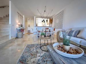 Chic Town House with mountain views - La Cala Golf