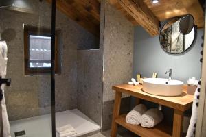 Hotels Hotel MONT-BLANC VAL D'ISERE : photos des chambres