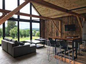 Modern Barn Home & Sauna by the lake, przytulnastodola, Stodoła nad jeziorem na Mazurach