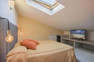 Economy Double or Twin Room - Attic room in Hotel Tirrenia