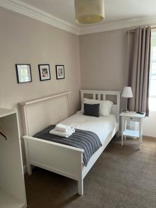Standard Single Room with Shower room in The White Swan Hotel