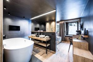 ALMMONTE PRÄCLARUM SUITES - Casual Boutique Hotel