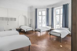 Holland House (Victoria)