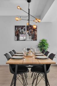 ARCTIC HOMES - The Aurora Retreat