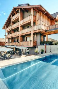 ALMMONTE SENSUM SUITES - Funky Living Hotel