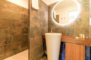 Villas Villa entre Rose et Pins a Bormes-les-mimosas 4 etoiles - ROSES&PINS : photos des chambres