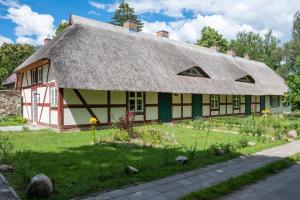 Katen am Schwanenteich - Graue Kate