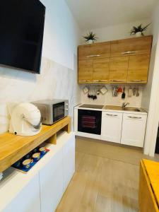 Rosys apartment