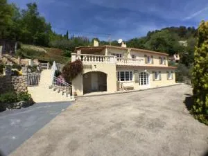 villa la source claire - Bouyon