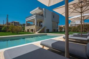 Sea Wind Luxury Villa with Private Heated Pool Kassandra Halkidiki