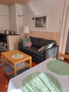 Ilmastoitu kesämökki Askolassa lähellä Porvoota