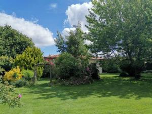 Maisons de vacances Maison de campagne avec jardin/piscine + cheminee : photos des chambres