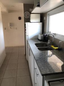 Cómodo y moderno departamento